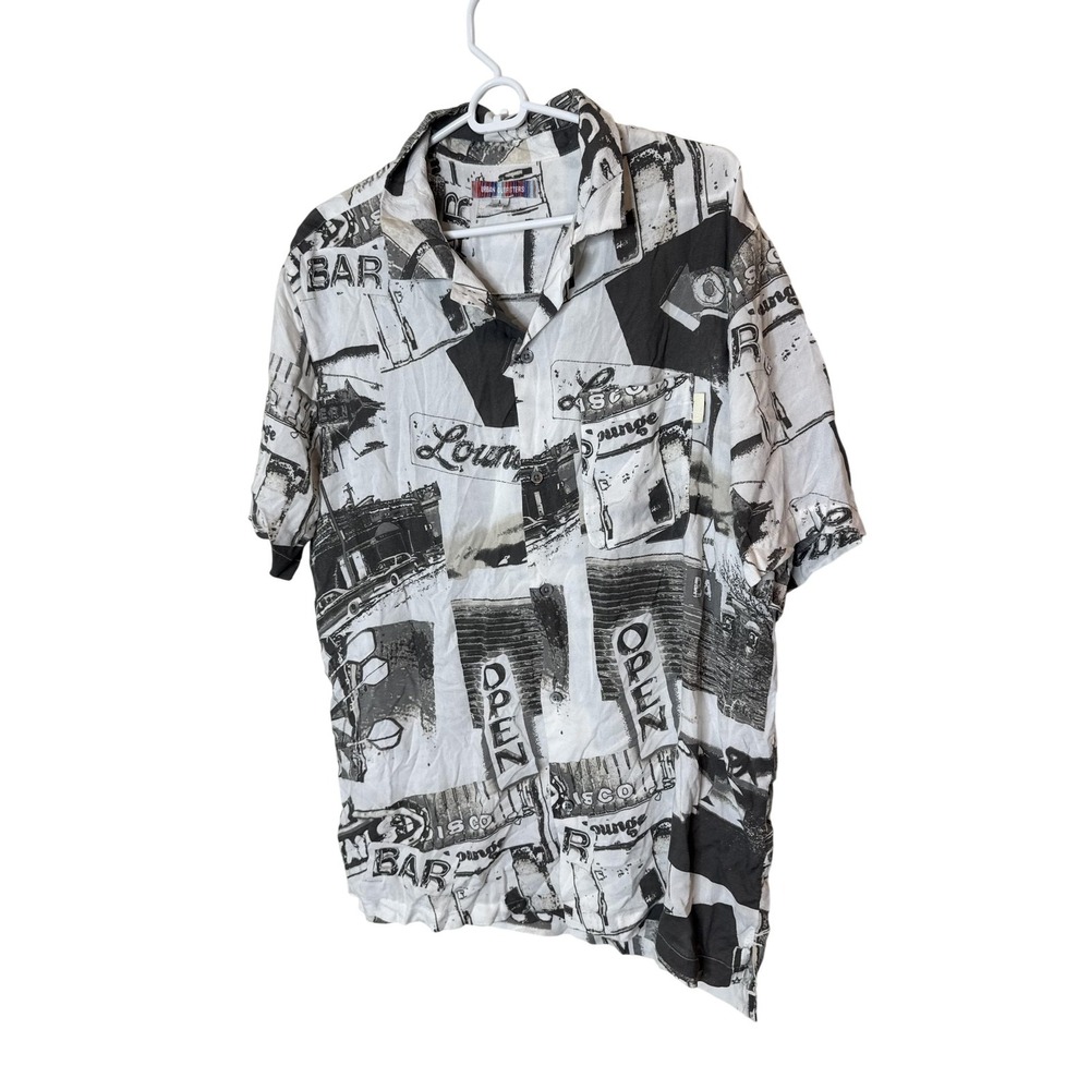 Urban Outfitters Shirt Mens Large White Nightlife Bar Graphic Print Button Up